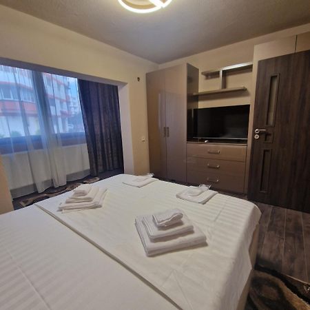 Apartament Iulius 3 Manastire Curtea de Argeş Buitenkant foto