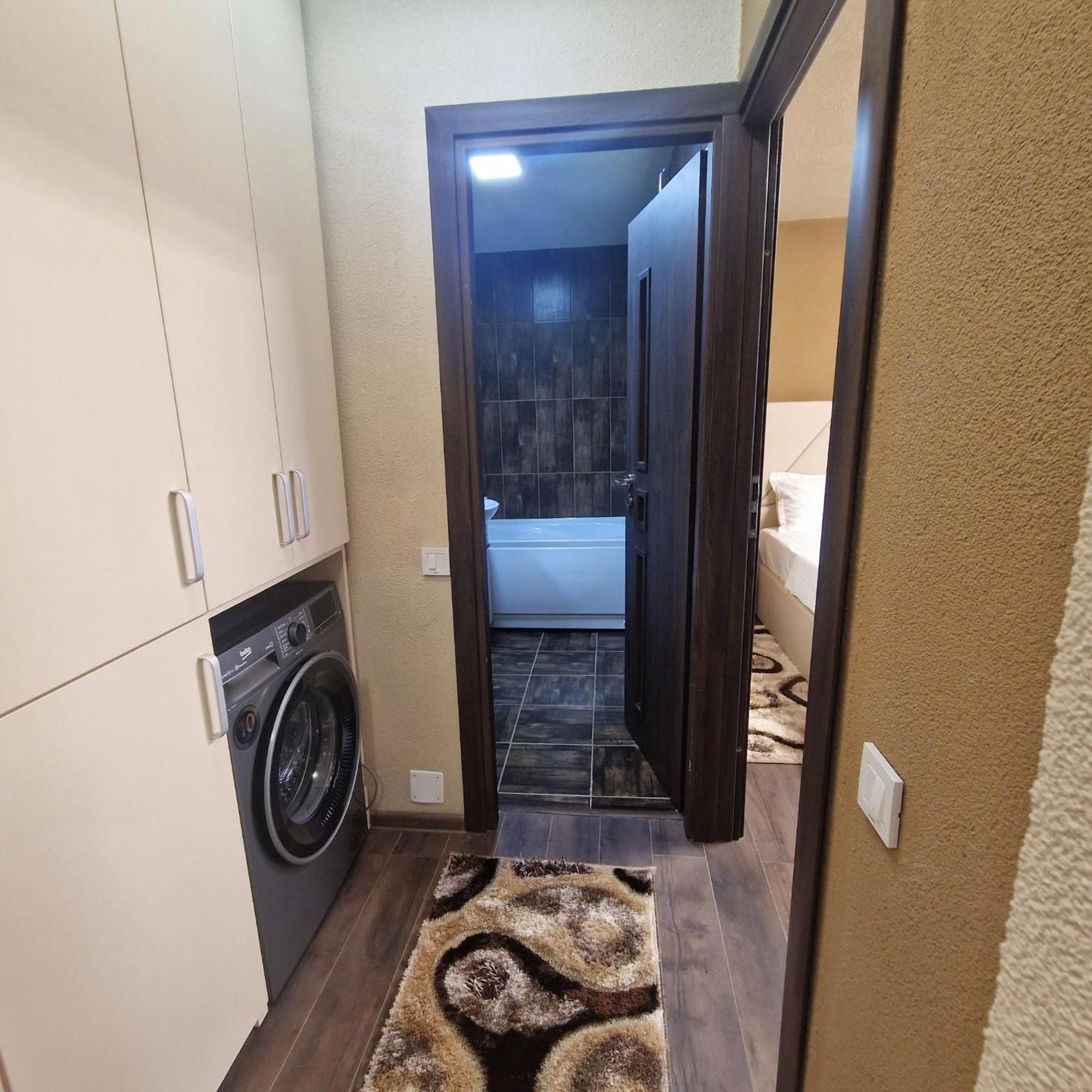 Apartament Iulius 3 Manastire Curtea de Argeş Buitenkant foto